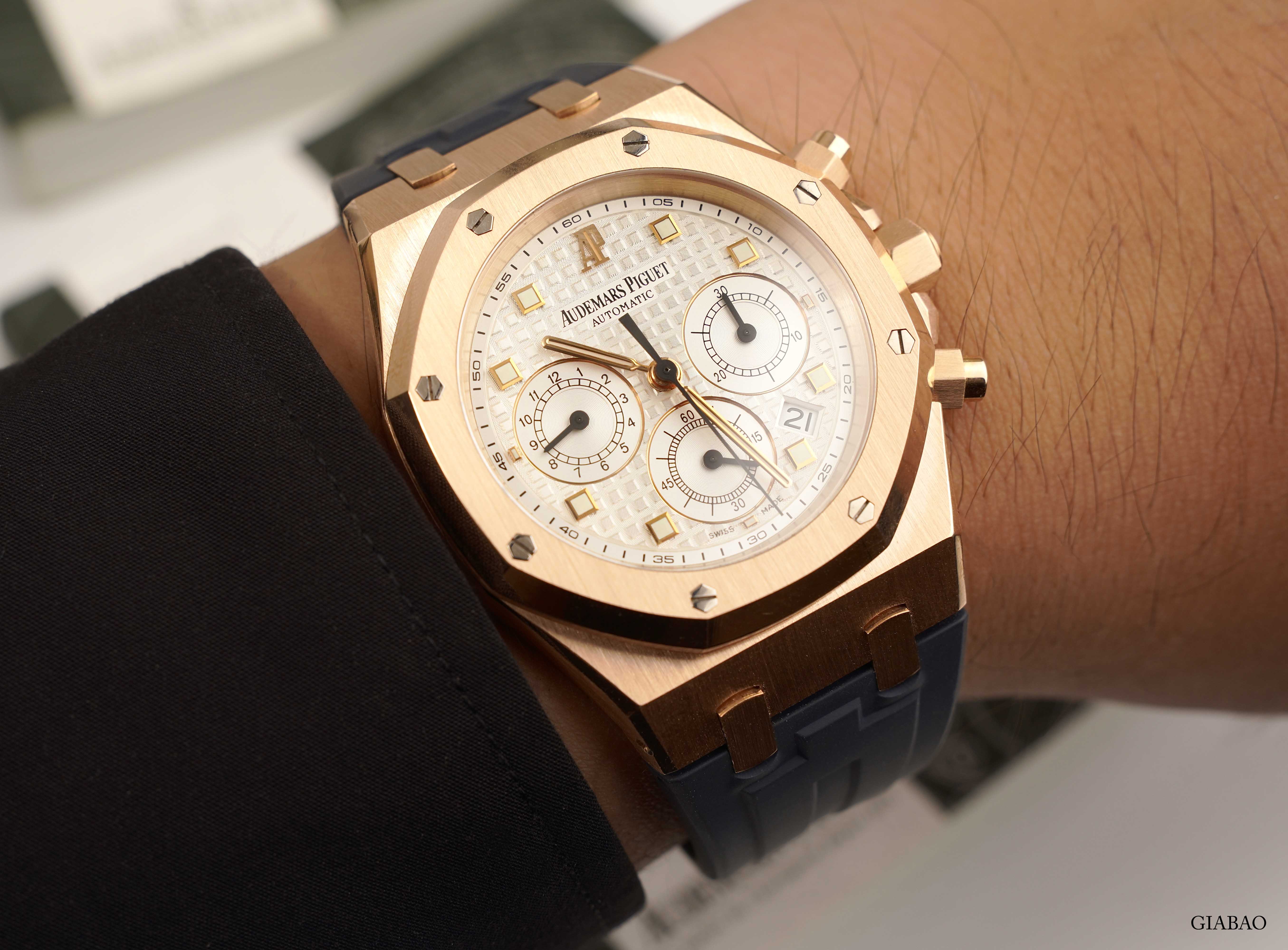 Audemars Piguet Royal Oak Chronograph 39mm 26022OR.OO.D088CR.01