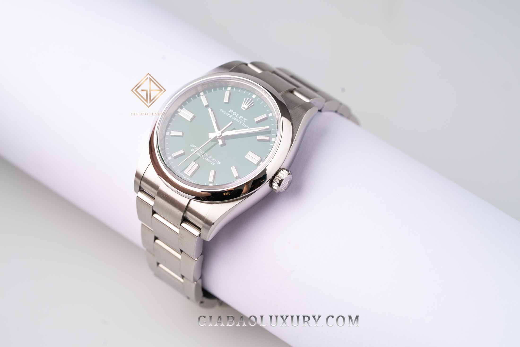 Đồng Hồ Rolex Oyster Perpetual 36 126000 Mặt Số Xanh