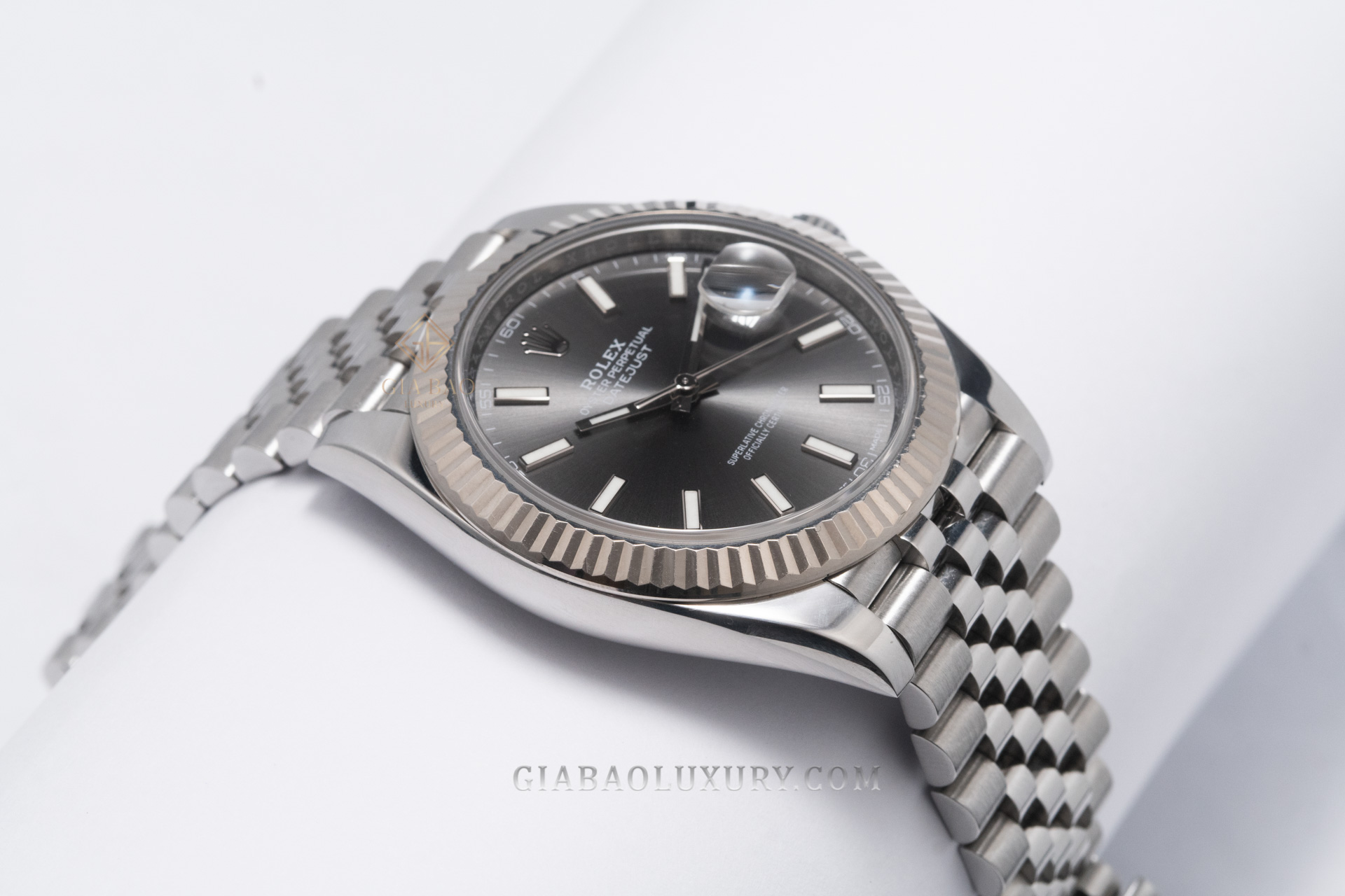 Rolex Datejust 41 126334 Mặt Số Rhodium Cọc Dạ Quang