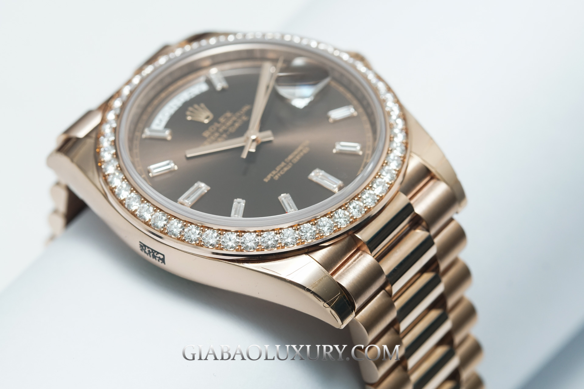 Rolex Day-Date 40 228345RBR Mặt Số Chocolate Cọc Kim Cương (Like New)