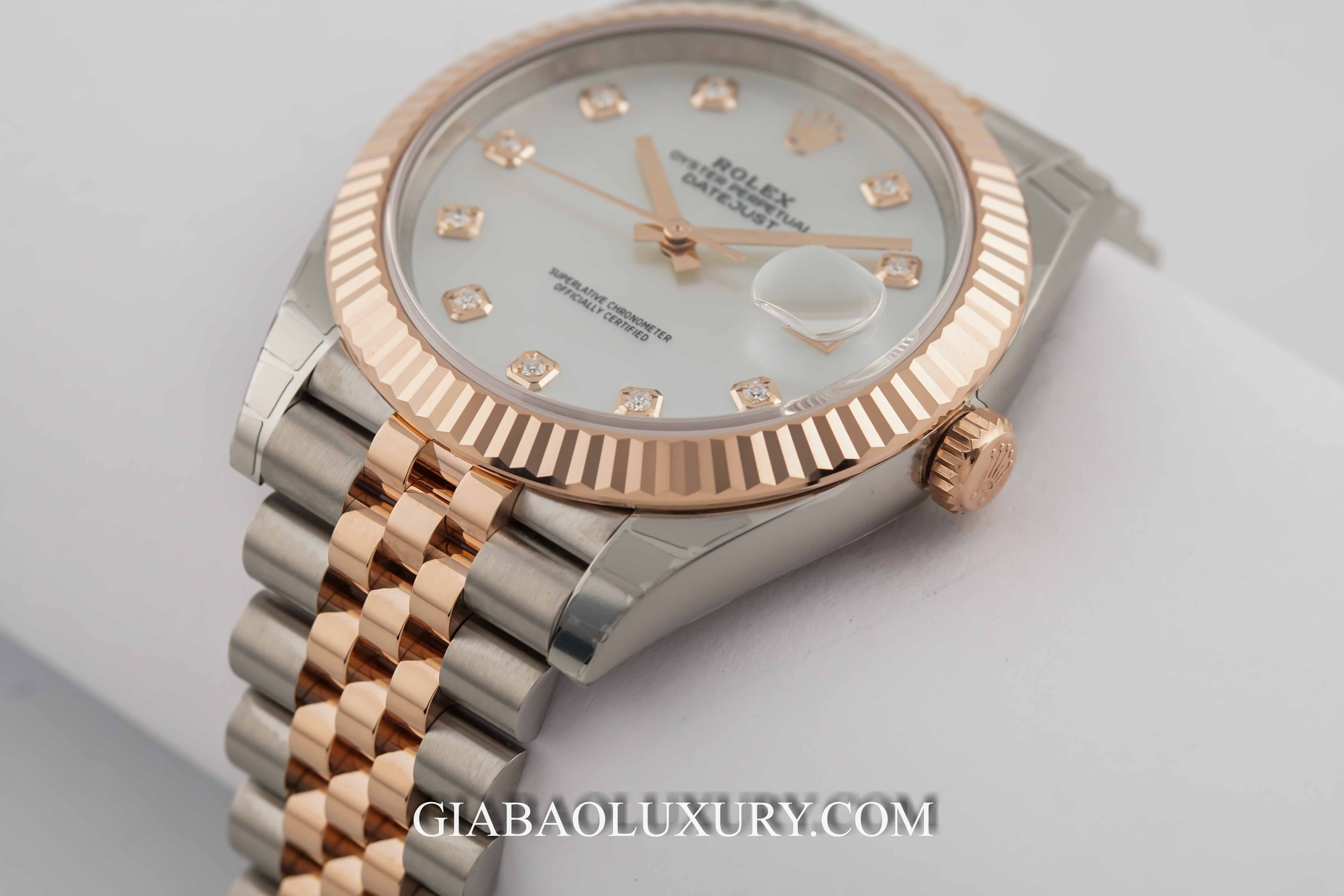 Rolex Datejust 41 126331 Mother of Pearl Dial