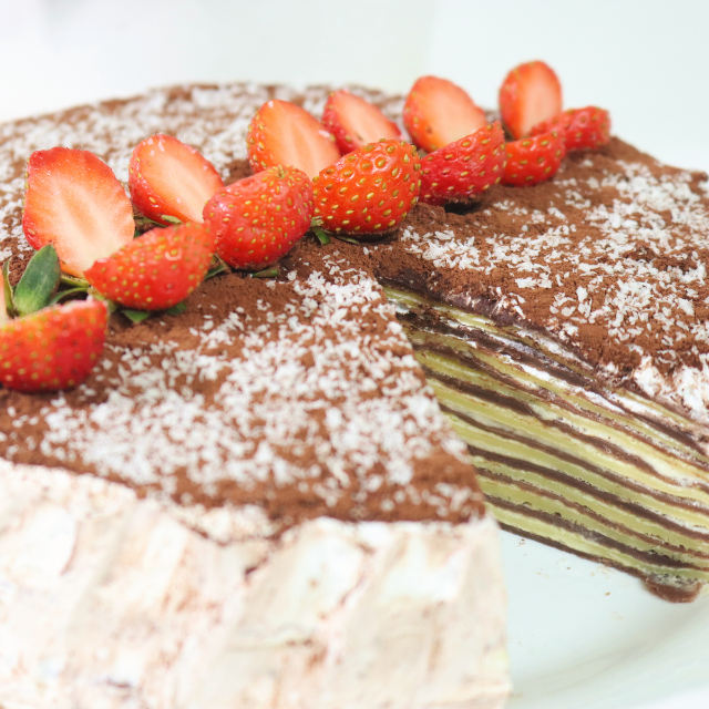 Bánh Crepe kem trứng nhiều lớp vị Socola