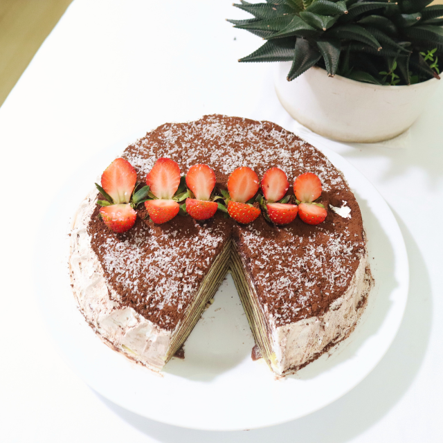 Bánh Crepe kem trứng nhiều lớp vị Socola