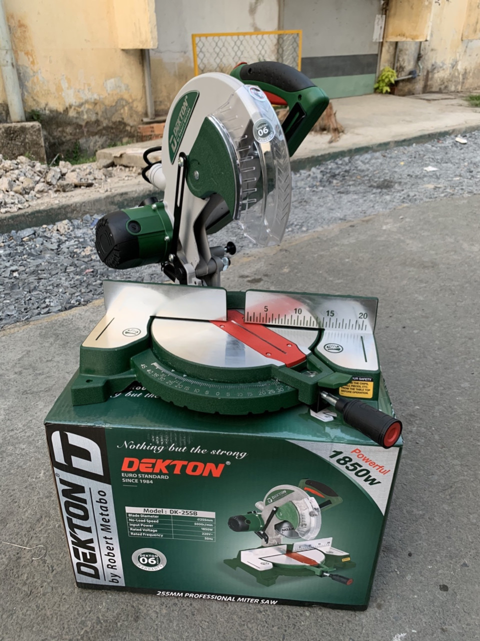 MÁY CẮT NHỐM DEKTON DK-255B 1850W- HÀNG CHÍNH HÃNG (TẶNG LƯỠI CẮT NHÔM DEKTON 255MM)