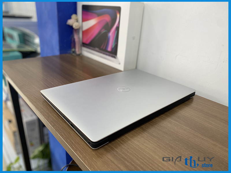 Ngoại hình XPS DELL 9570