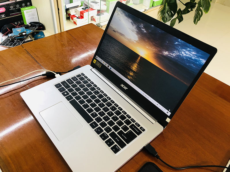 Acer Aspire A514 màn hình sắc nét