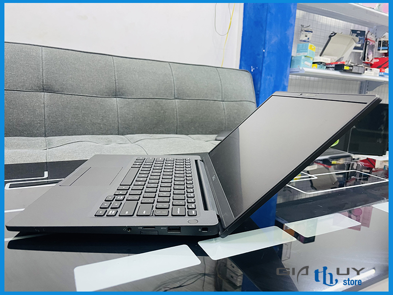 Pin khá tốt của Dell Latitude 7400