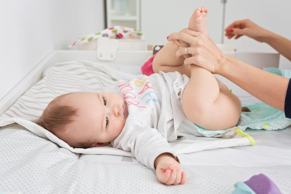 Trẻ bị kiết lỵ: Nguyên nhân, Triệu chứng và Cách điều trị