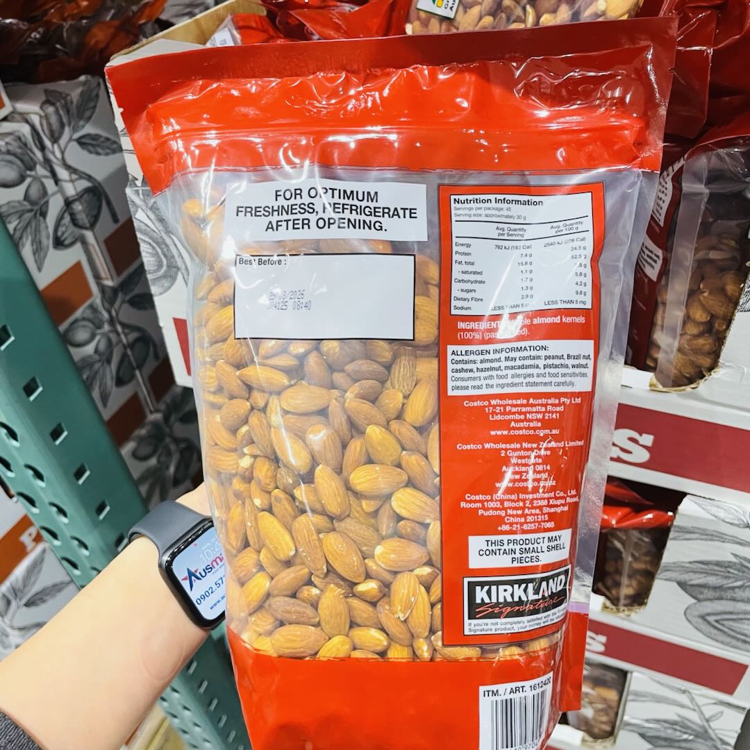 Hạt hạnh nhân Kirkland Signature Australian Supreme Whole Almonds 1.36kg