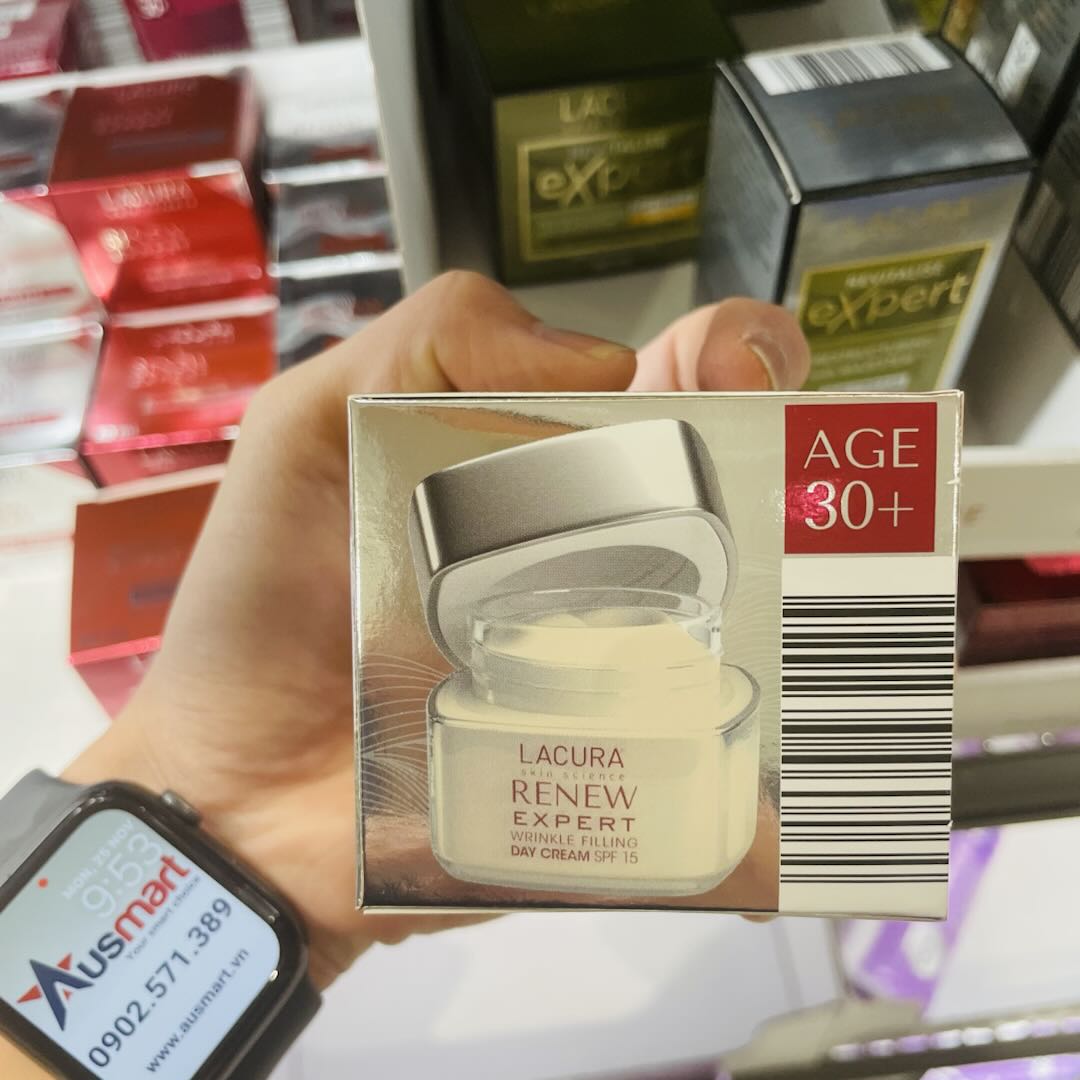 Kem dưỡng da chống nhăn ban ngày LACURA Renew Expert Wrinkle Filling Day Cream SPF 15