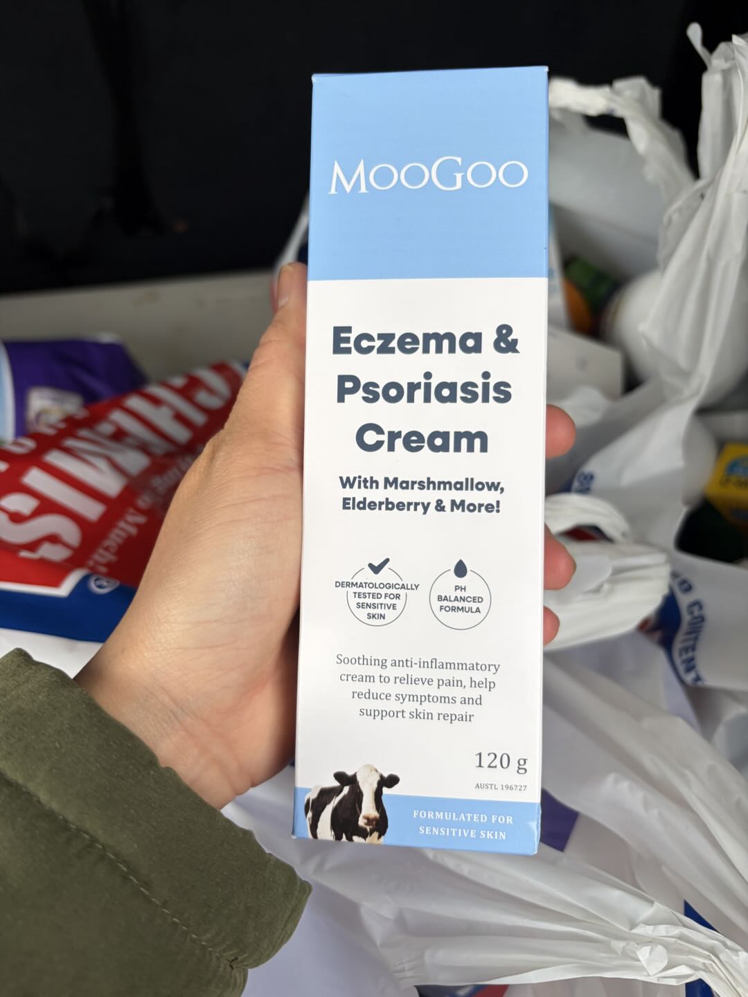 Kem trị chàm MooGoo Eczema & Psoriasis Cream Marshmallow & Elderberry
