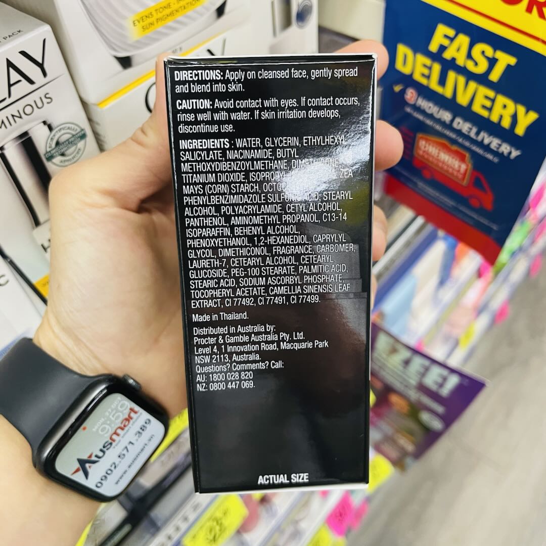 Kem nền BB Cream chống nắng Olay Total Effects 7in1 Touch of Foundation SPF15 50g