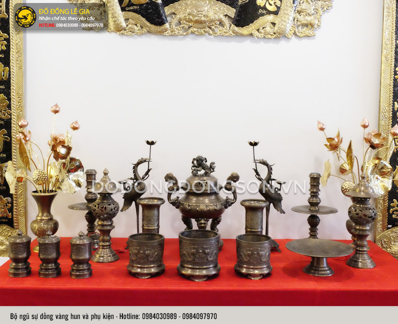 Bộ ngũ sự đỉnh hoa văn sòi bằng đồng hun