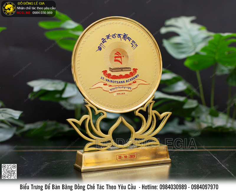 Biểu Trưng Để Bàn Bằng Đồng Chế Tác Theo Yêu Cầu