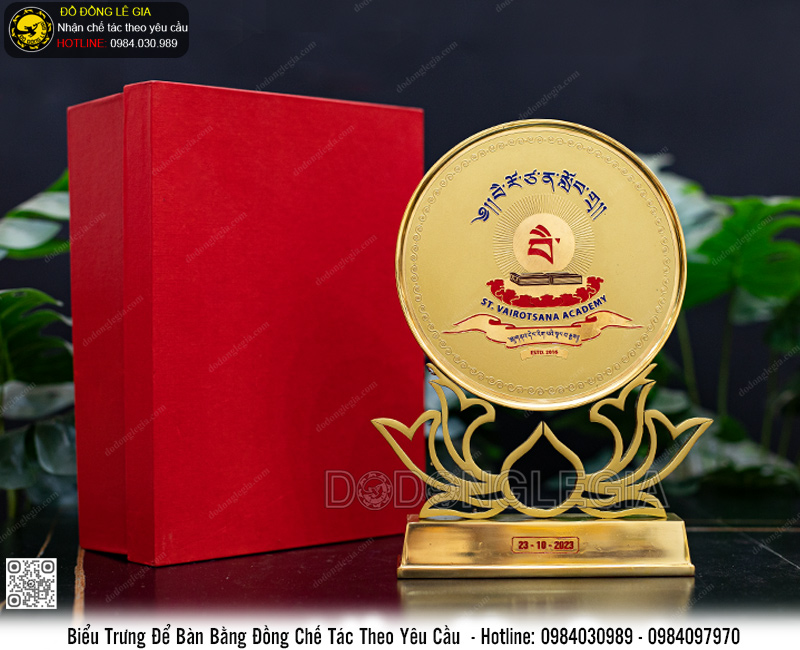 Biểu Trưng Để Bàn Bằng Đồng Chế Tác Theo Yêu Cầu