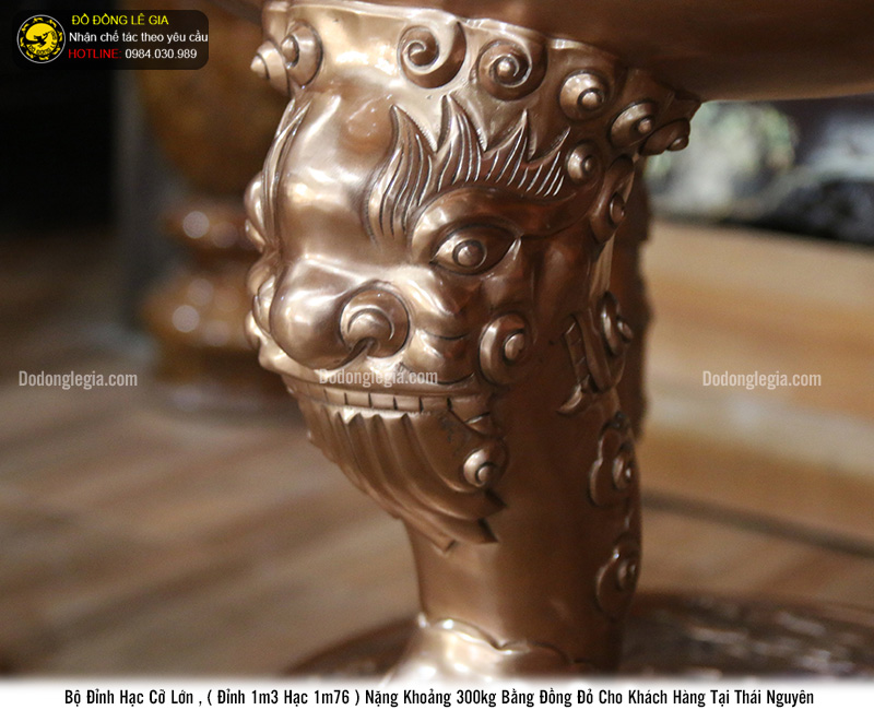 Bàn giao lắp đặt đỉnh rồng và hạc lớn cho khách Thái Nguyên