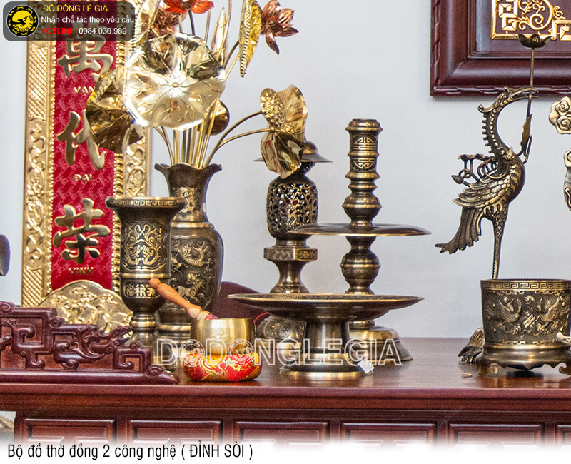 Bộ Đồ thờ hai công nghệ bằng đồng đỉnh sòi