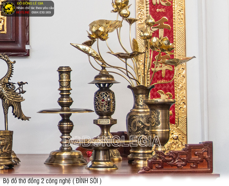 Bộ Đồ thờ hai công nghệ bằng đồng đỉnh sòi