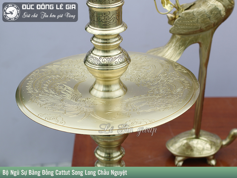 Bộ Ngũ sự bằng đồng cattut Song Long chầu nguyệt