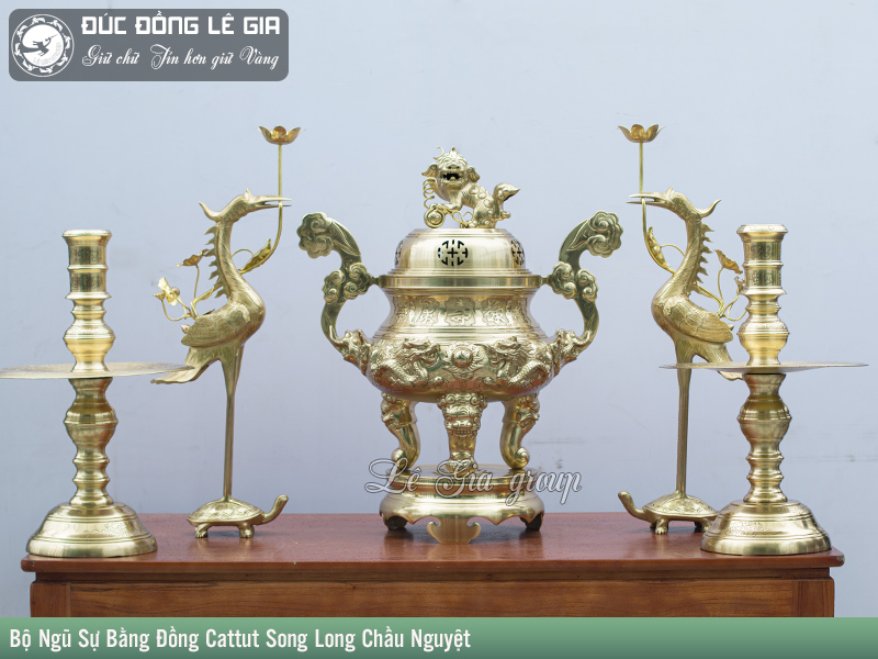 Bộ Ngũ sự bằng đồng cattut Song Long chầu nguyệt