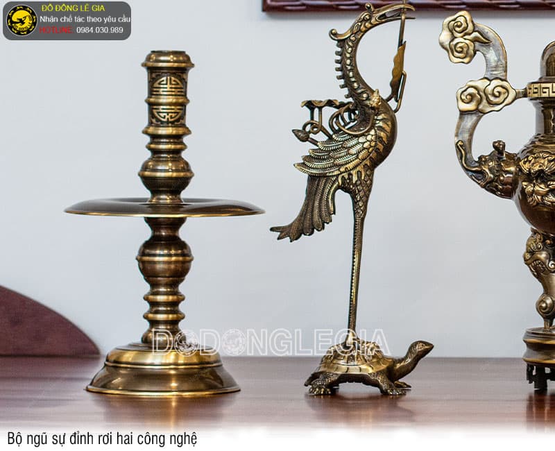 Bộ Ngũ Sự Đỉnh Rơi hai công nghệ