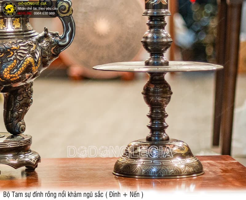 Bộ Tam Sự Đỉnh Rồng Nổi khảm ngũ sắc (Đỉnh + Nến)