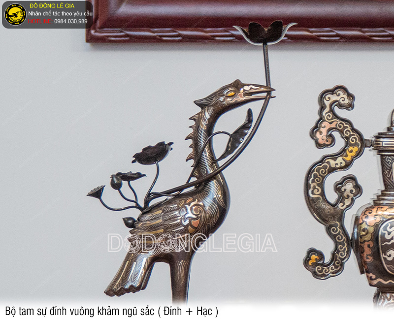 Bộ Tam Sự Đỉnh Vuông khảm ngũ sắc (Đỉnh và Hạc)