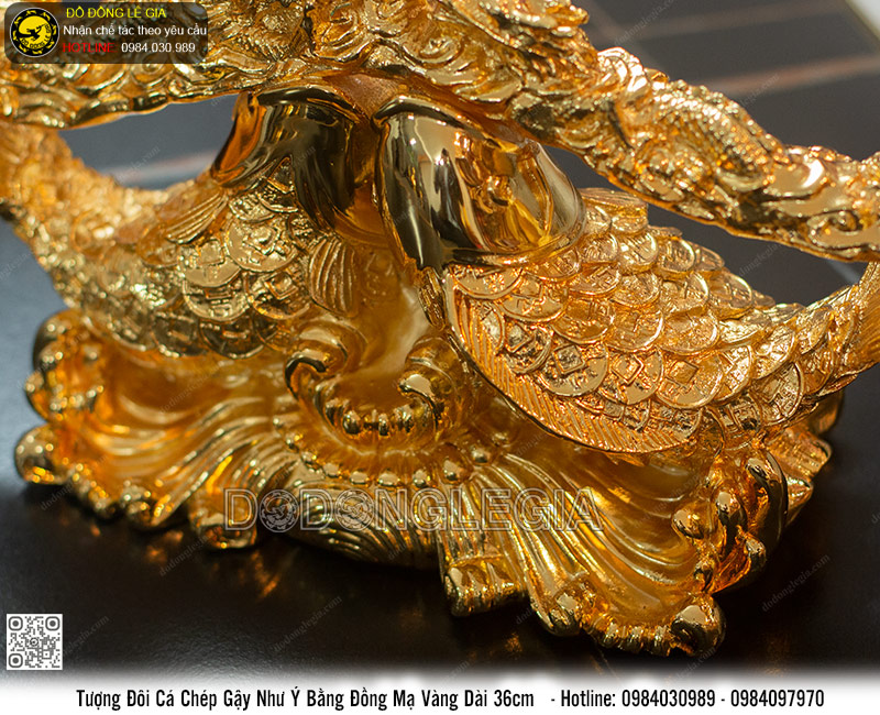 Tượng Đôi Cá Chép Gậy Như Ý Bằng Đồng Mạ Vàng Dài 36cm