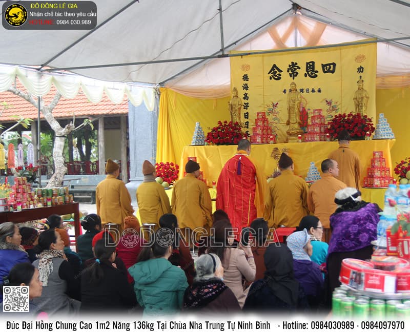 Đúc Đại Hồng Chung cao 1m2 nặng 136kg tại Chùa