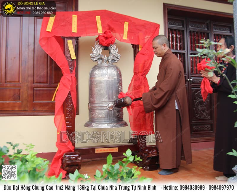Đúc Đại Hồng Chung cao 1m2 nặng 136kg tại Chùa