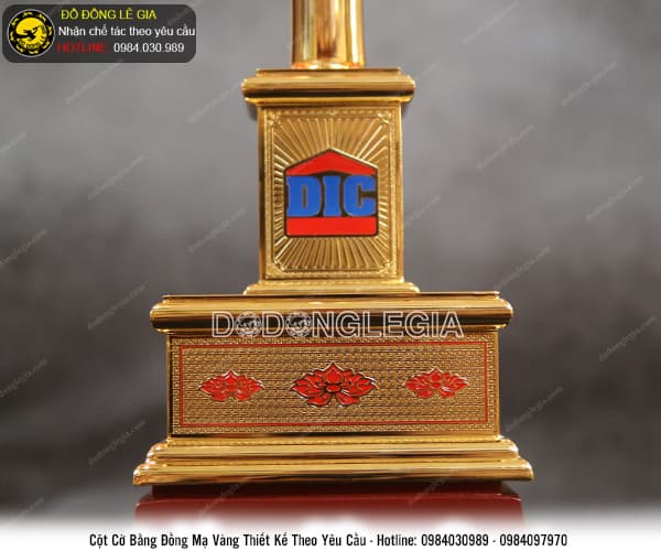 Cột cờ bằng đồng mạ vàng thiết kế theo yêu cầu