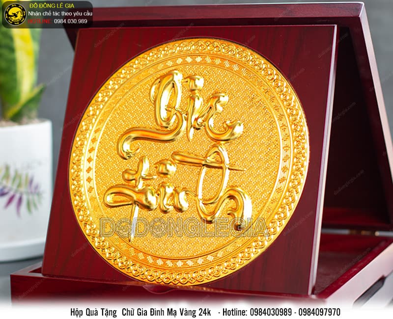 Hộp quà tặng chữ gia đình mạ vàng 24k