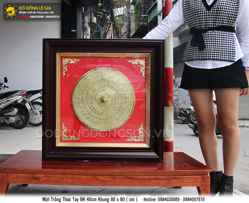 Tranh mặt trống thúc tay đường kính 40cm