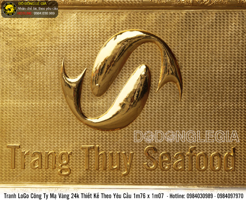 Tranh logo công ty mạ vàng 24k theo yêu cầu 1m76x1m07