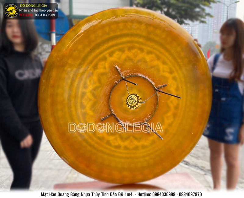 Mặt hào quang hoa văn Ấn Độ bằng thủy tinh dẻo