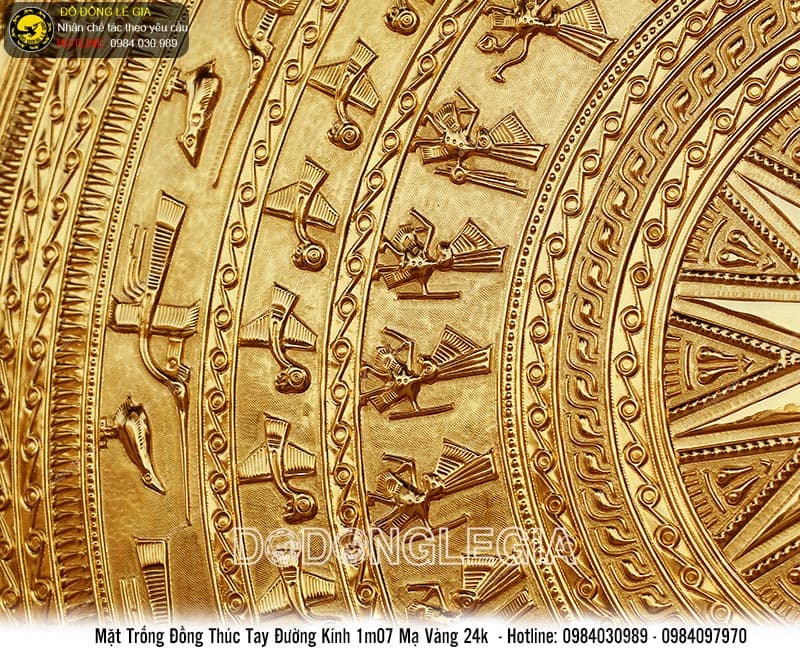 Mặt Trống Đồng thúc tay Bản Đồ mạ vàng 24k 1m07