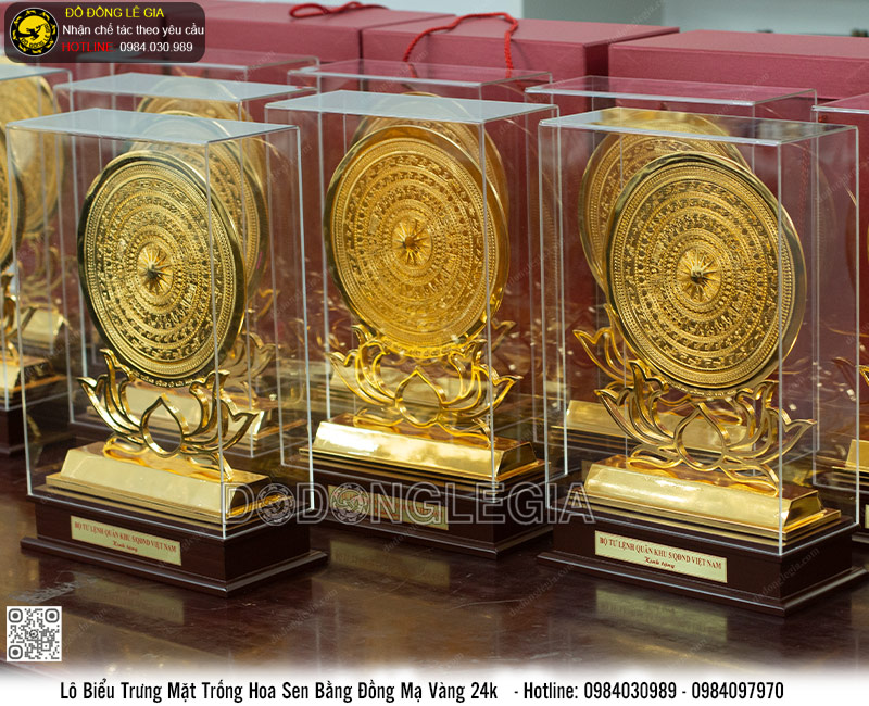 Lô Mặt Trống Hoa Sen Bằng Đồng Mạ Vàng 24k Cao 25cm