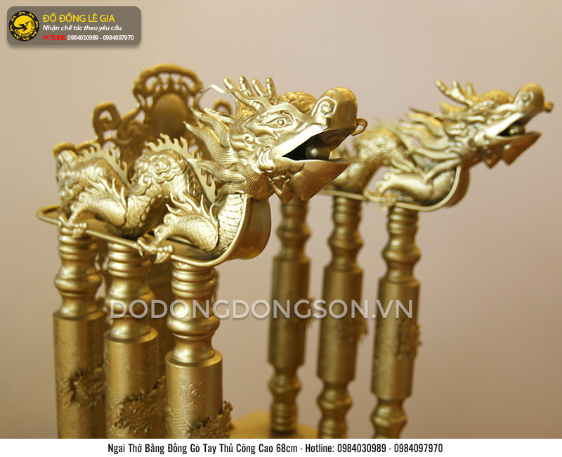 Ngai thờ bằng đồng cao 68cm