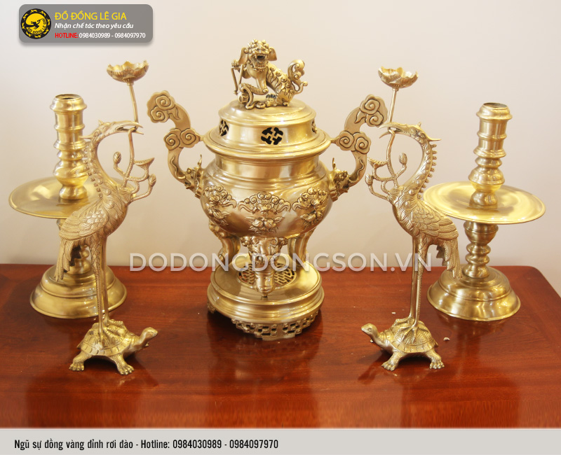 Bộ ngũ sự bằng đồng vàng chạm rơi đào cao 55cm