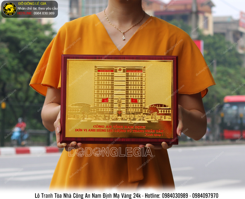 Lô tranh đồng Toà nhà công an tỉnh Nam Định mạ vàng 24k