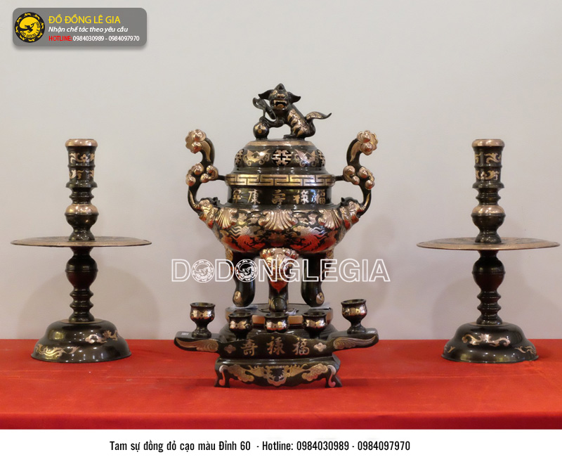 Bộ đồ thờ ngũ sự bằng đồng đỏ cạo màu phớt nỉ