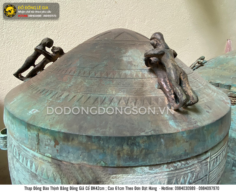 Tôn tạo Thạp đồng Đào Thịnh hun giả cổ 61cm