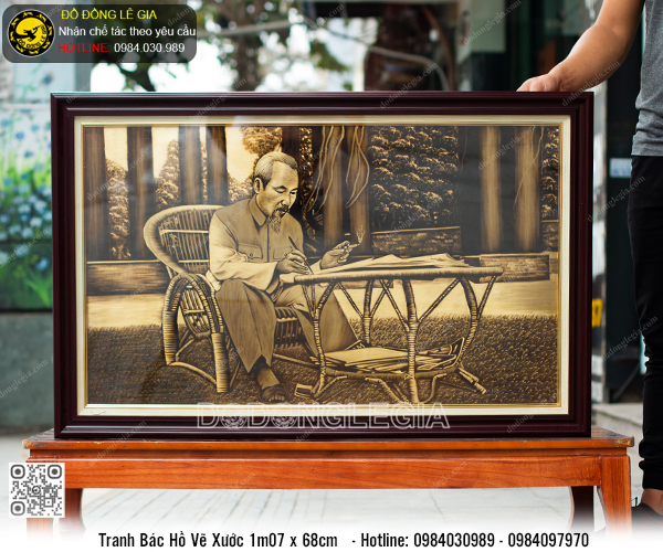 Tranh Bác Hồ Làm Việc Vẽ Xước 1m07x68cm