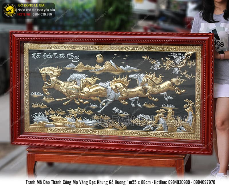 Tranh Bát Mã mạ vàng bạc khung gỗ hương 1m55 x 88cm