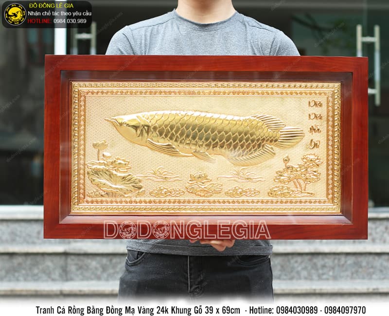 Tranh Cá Rồng mạ vàng 24k khung gỗ 39x69cm