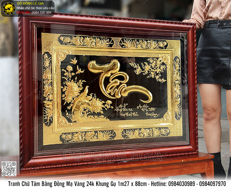 Tranh Chữ Tâm Bằng Đồng Mạ Vàng 24k Khung Gỗ Gụ 1m27x88cm