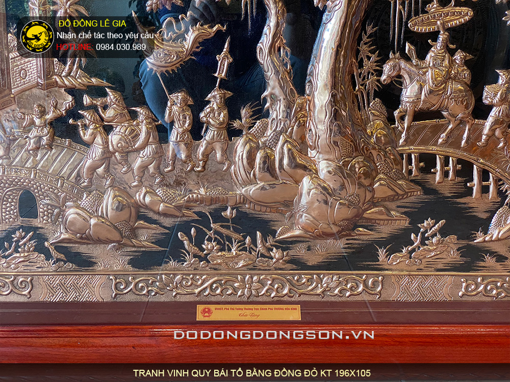 Tranh đồng Vinh Quy bái tổ theo đơn đặt hàng