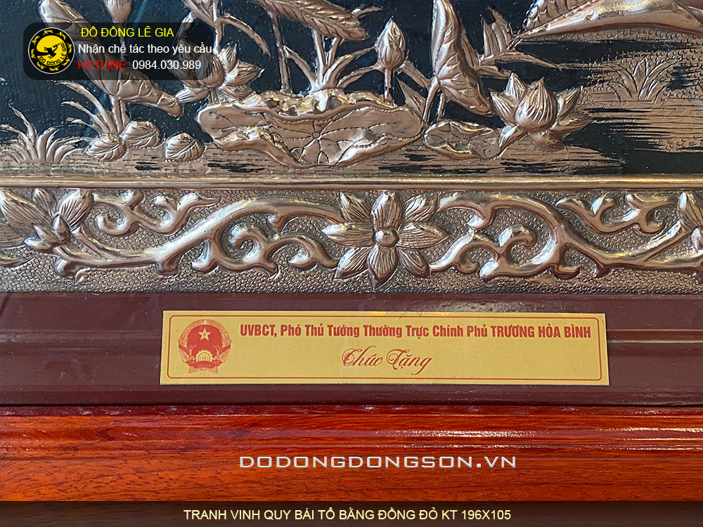 Tranh đồng Vinh Quy bái tổ theo đơn đặt hàng