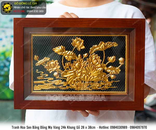 Tranh Hoa Sen mạ vàng 24k khung gỗ 28x38cm   Lưu