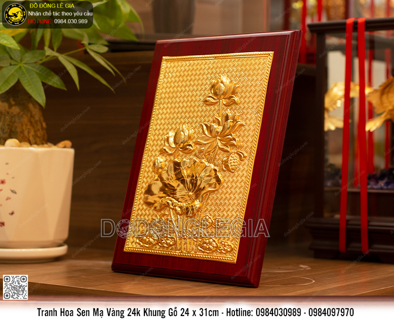 Tranh Hoa Sen mạ vàng 24k khung gỗ 24x31cm